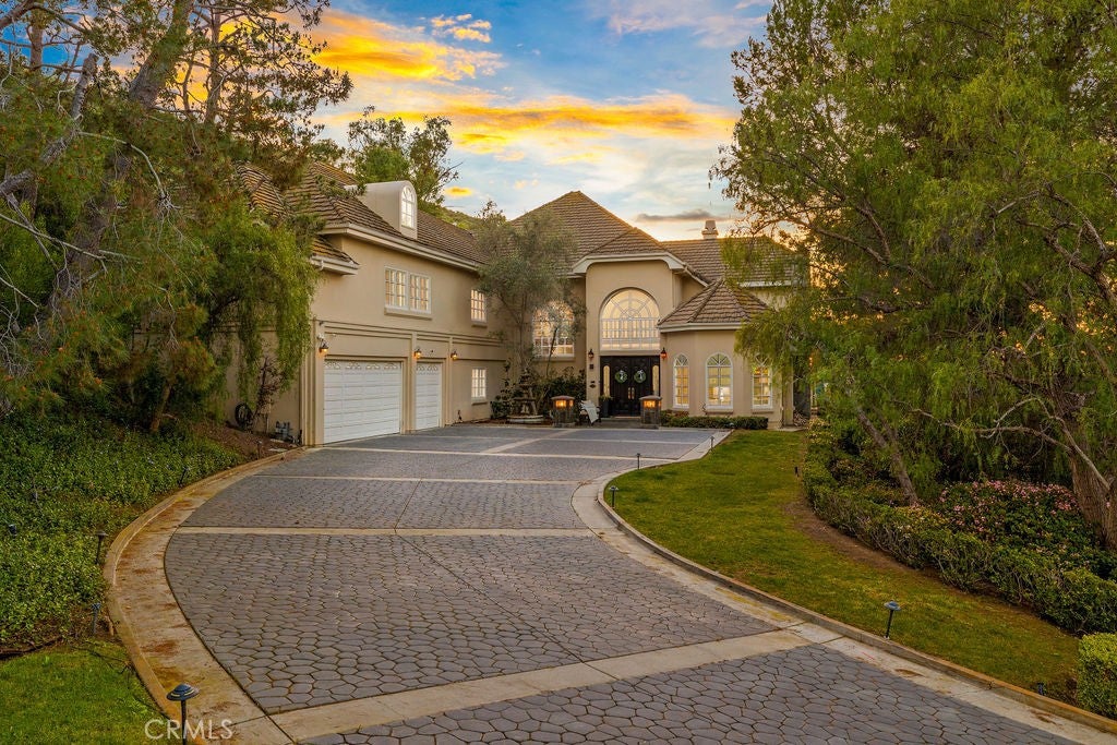 27971 Golden Ridge