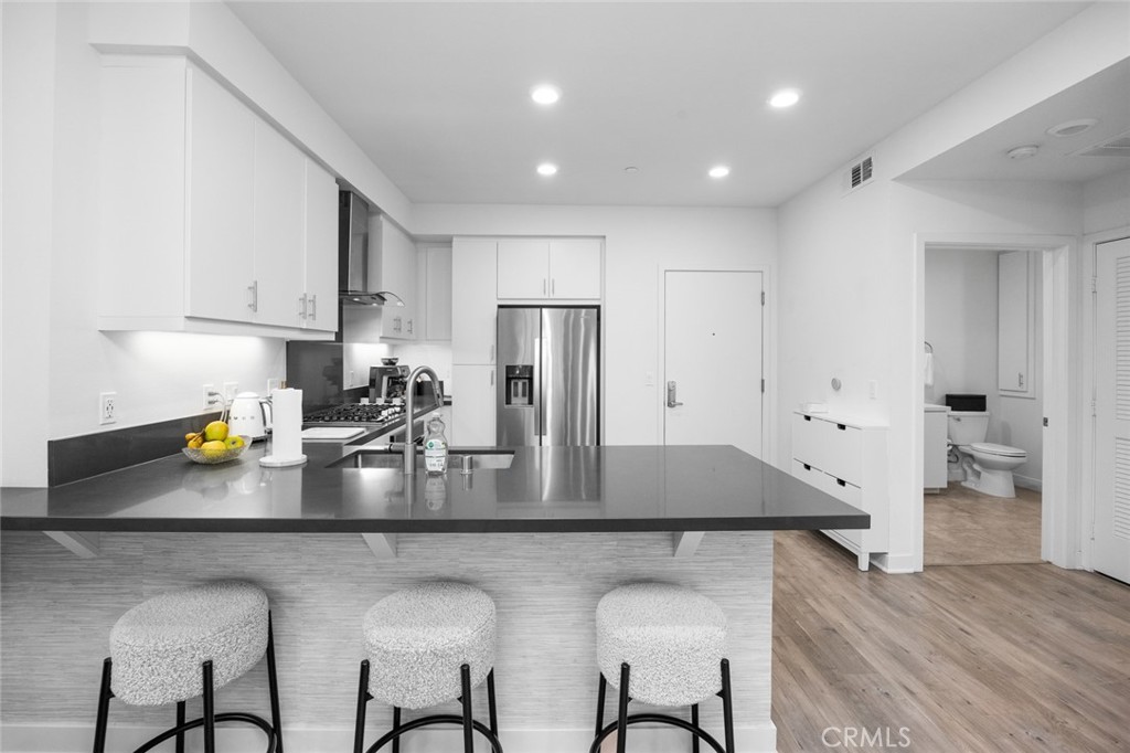 2424 Nolita