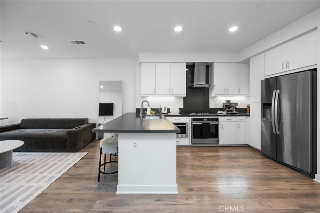 2424 Nolita