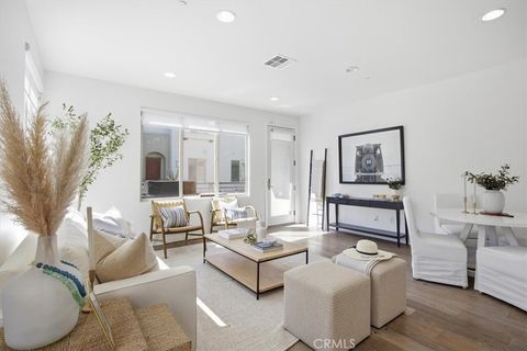 Photo of 12921 Union Avenue #107, Hawthorne, CA 90250 (MLS # SB26060683)