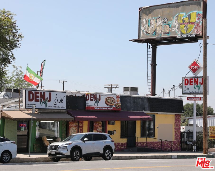 7518 Foothill Boulevard