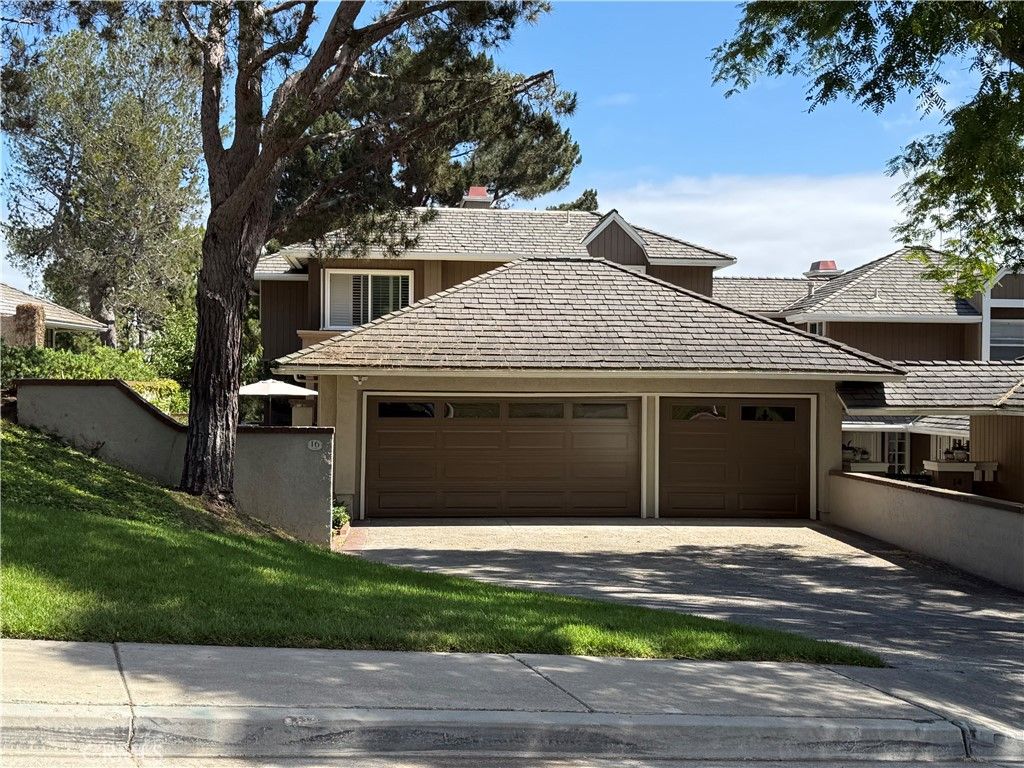 Photo of 16 Lucerne, Newport Beach, CA 92660 (MLS # NP26143621)