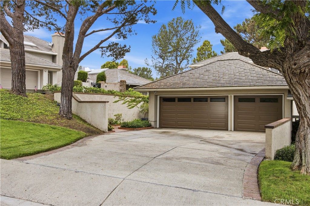 Photo of 16 Lucerne, Newport Beach, CA 92660 (MLS # NP26143621)