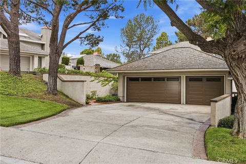 Photo of 16 Lucerne, Newport Beach, CA 92660 (MLS # NP26143621)
