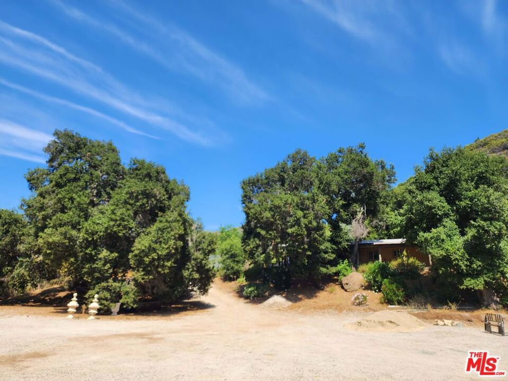 listing image 130726147803626866579