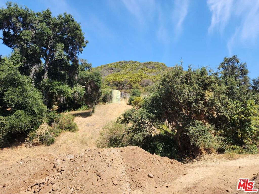 listing image 130724083112289479093