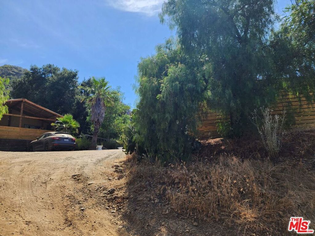 listing image 130721926653798728456