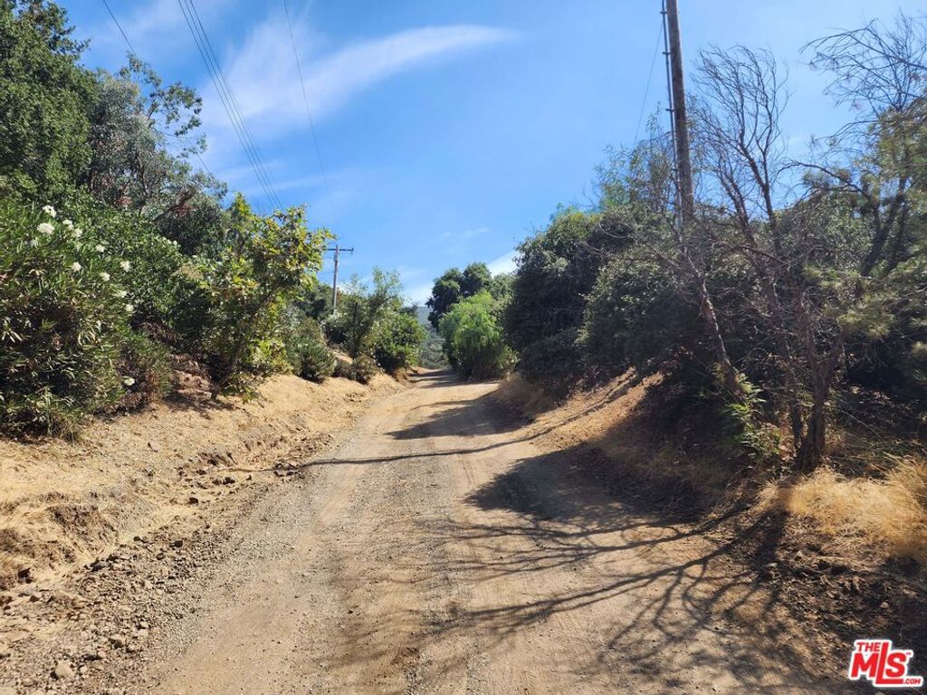 listing image 130720087628256544647