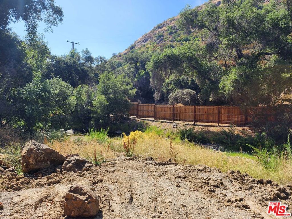 listing image 130720532644509388977