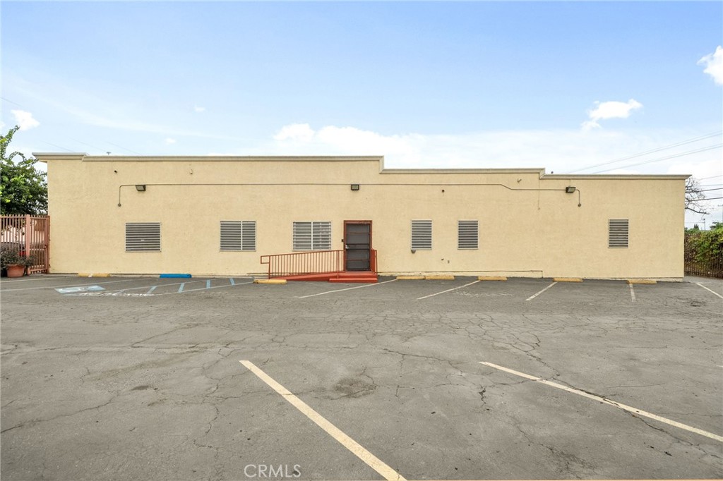10511 S Western