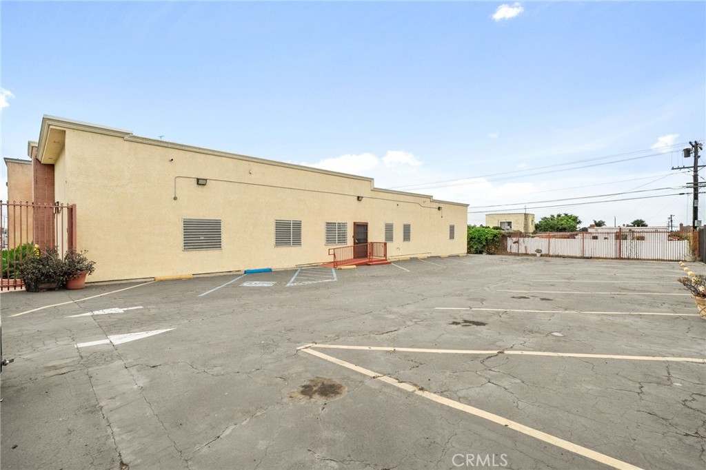 10511 S Western