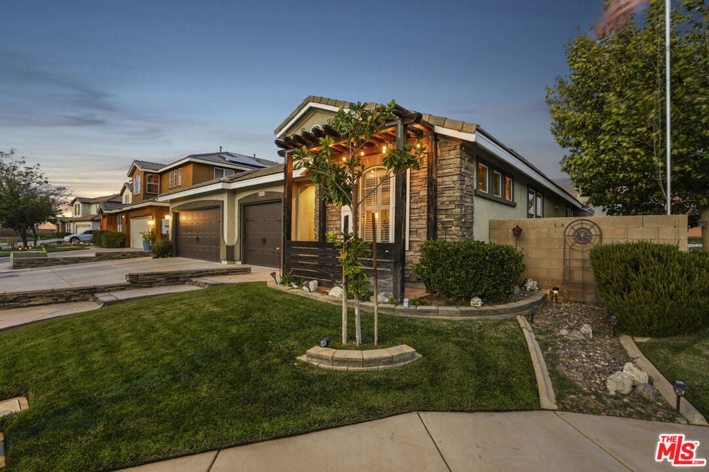 40738 Inwood Court
