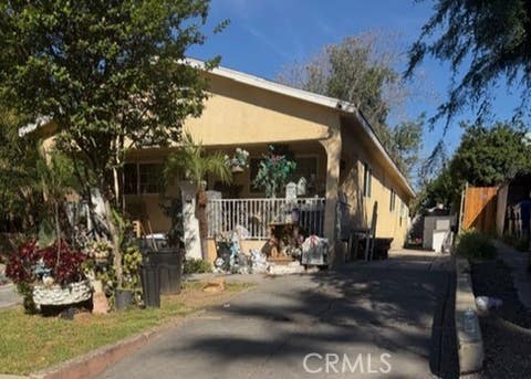 Photo of 2901 Elm Street, Los Angeles, CA 90065 (MLS # GD26124677)