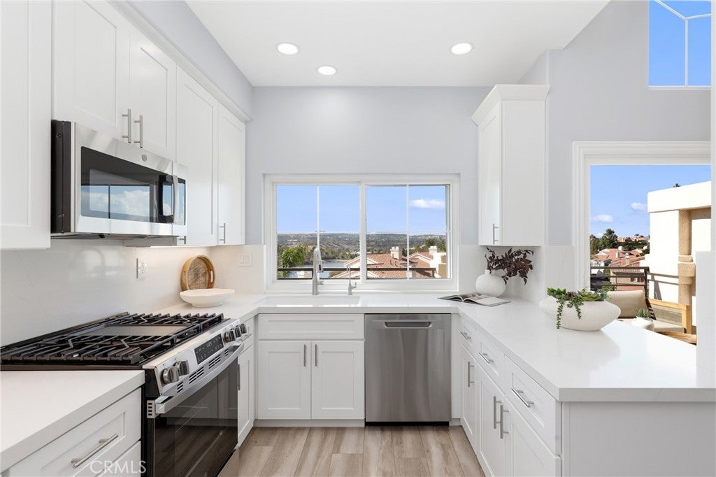 28815 El Adolfo, Laguna Niguel CA 92677 - Photo 9