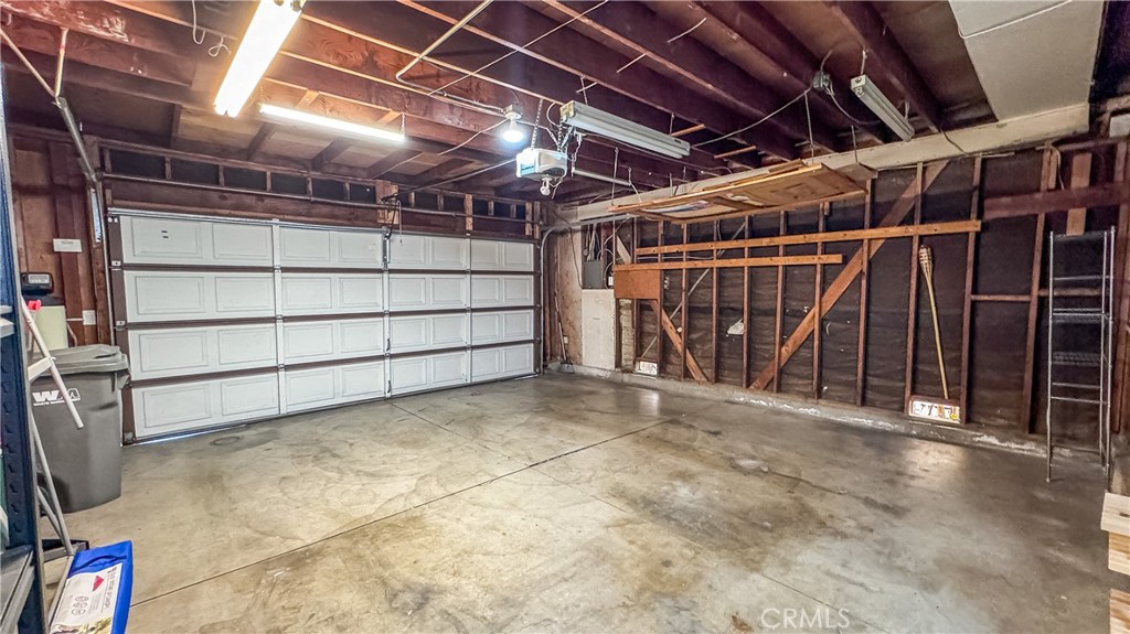 La Habra Woods Townhomes (LHWT) - Residential