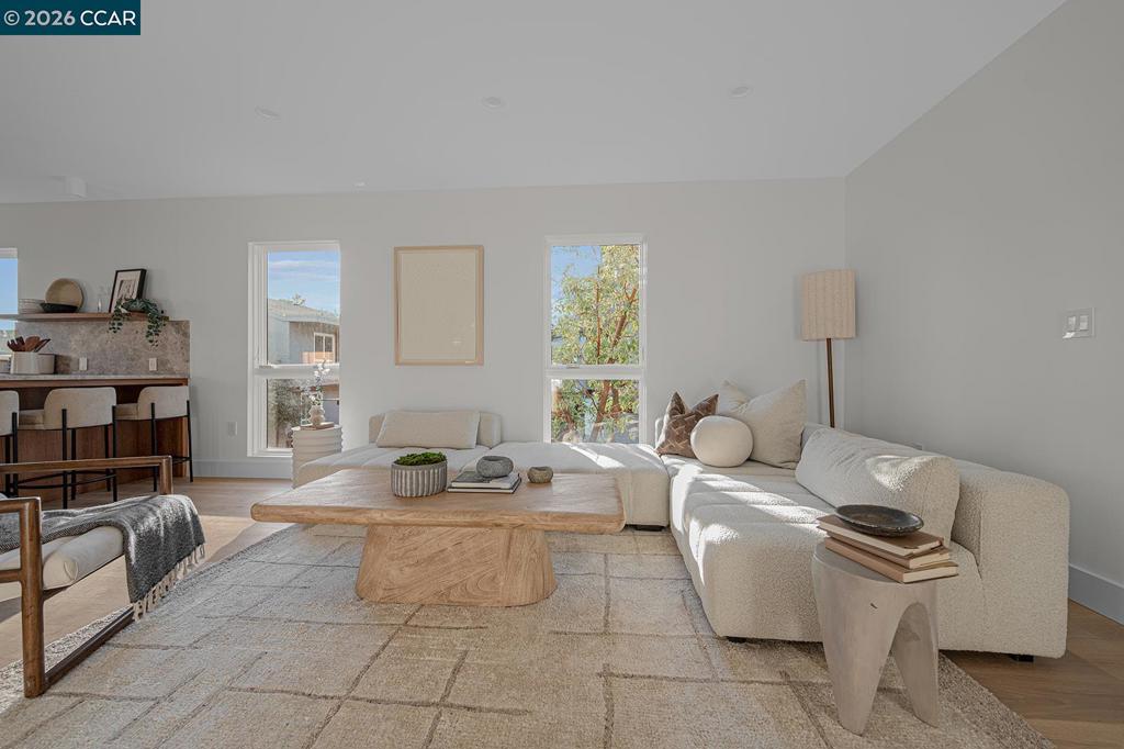 3742 Mt. Diablo Blvd #2A WOODHAVEN 2A