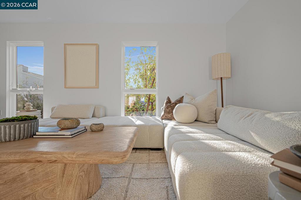 3742 Mt. Diablo Blvd #2A WOODHAVEN 2A