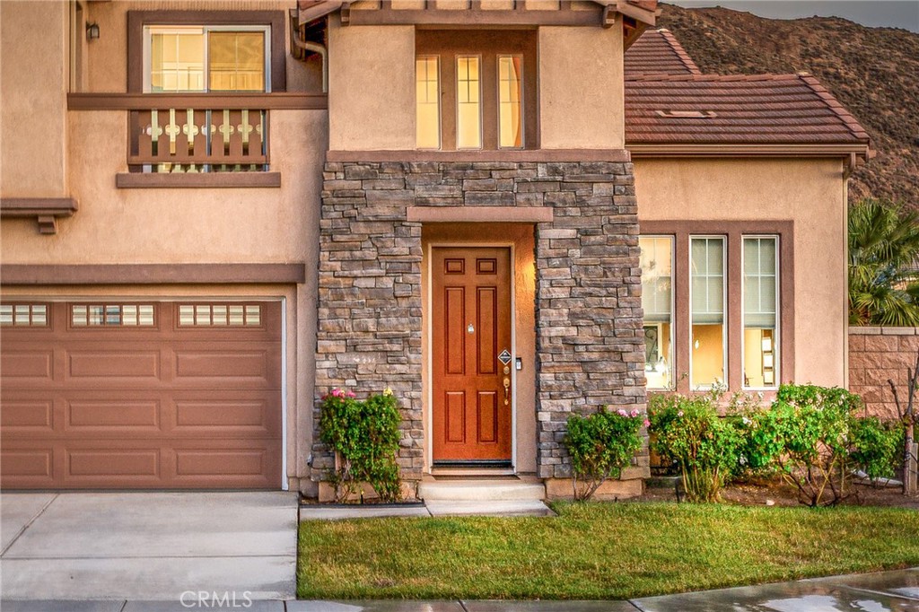 3135 Hibiscus Point