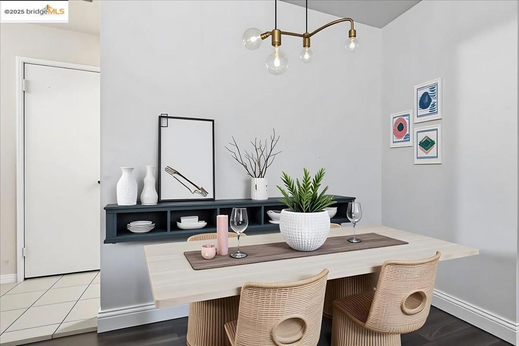 GENTRY COURTS - Residential