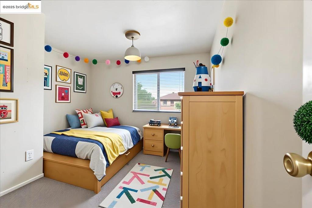 GENTRY COURTS - Residential