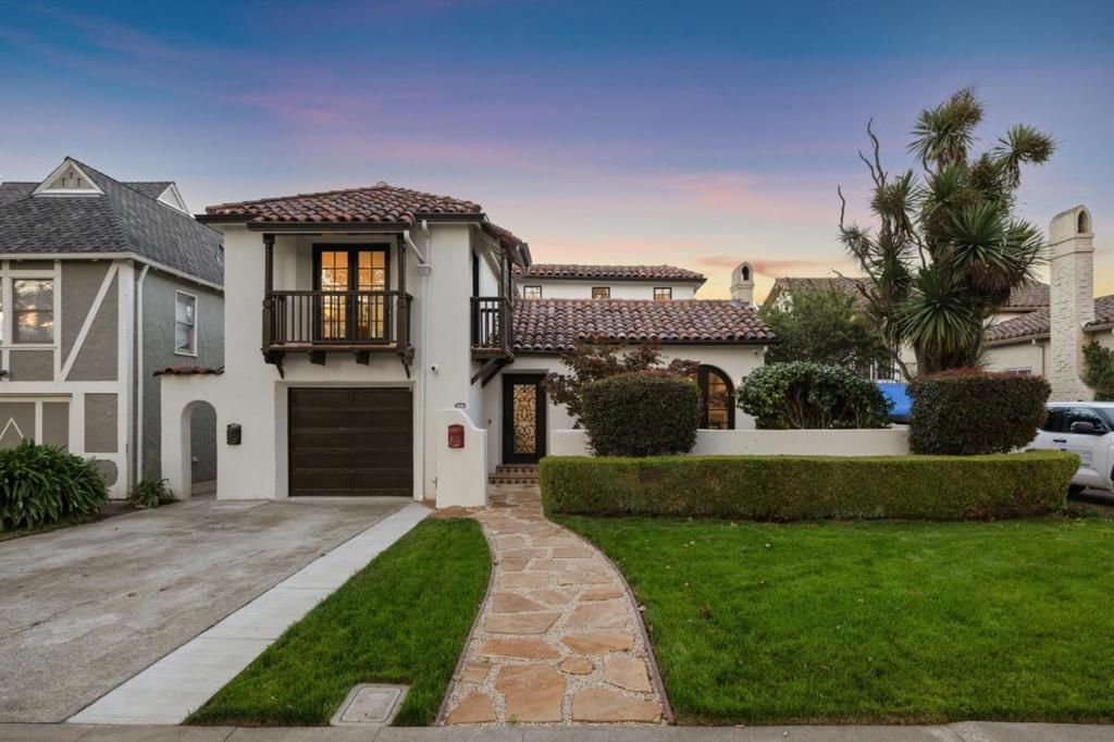 Photo of 840 N Idaho Street, San Mateo, CA 94401 (MLS # ML82023781)