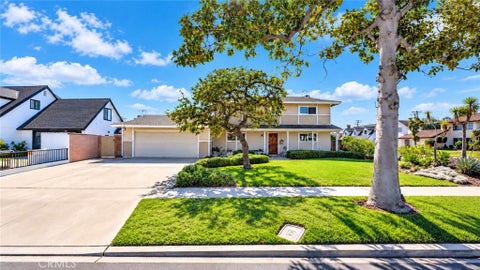 Photo of 1524 W Flippen Court, Anaheim, CA 92802 (MLS # SR26228530)