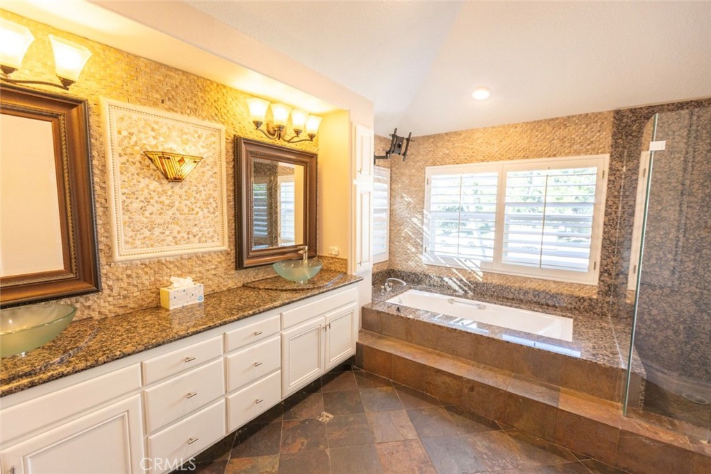 Montecito (MONT) - Residential