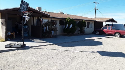 Photo of 135 W Grace ST, Barstow, CA 92311 (MLS # DW26224665)