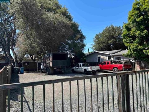 Photo of 2169 Ralmar Ave, East Palo Alto, CA 94303 (MLS # 41132879)