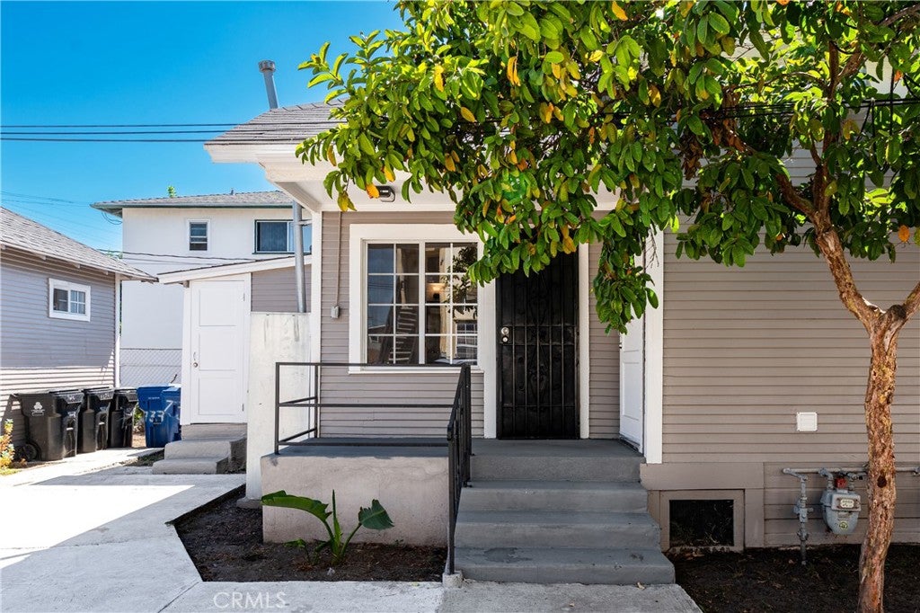 737 E 47th Street