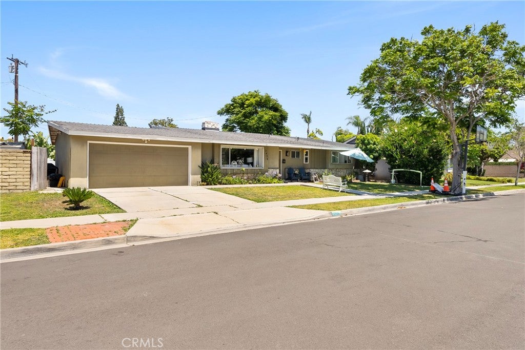 2436 Littleton, Costa Mesa CA 92626 - Photo 46