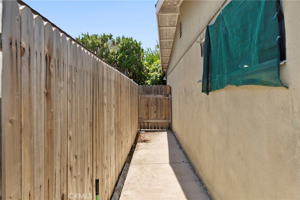 2436 Littleton, Costa Mesa CA 92626 - Photo 34