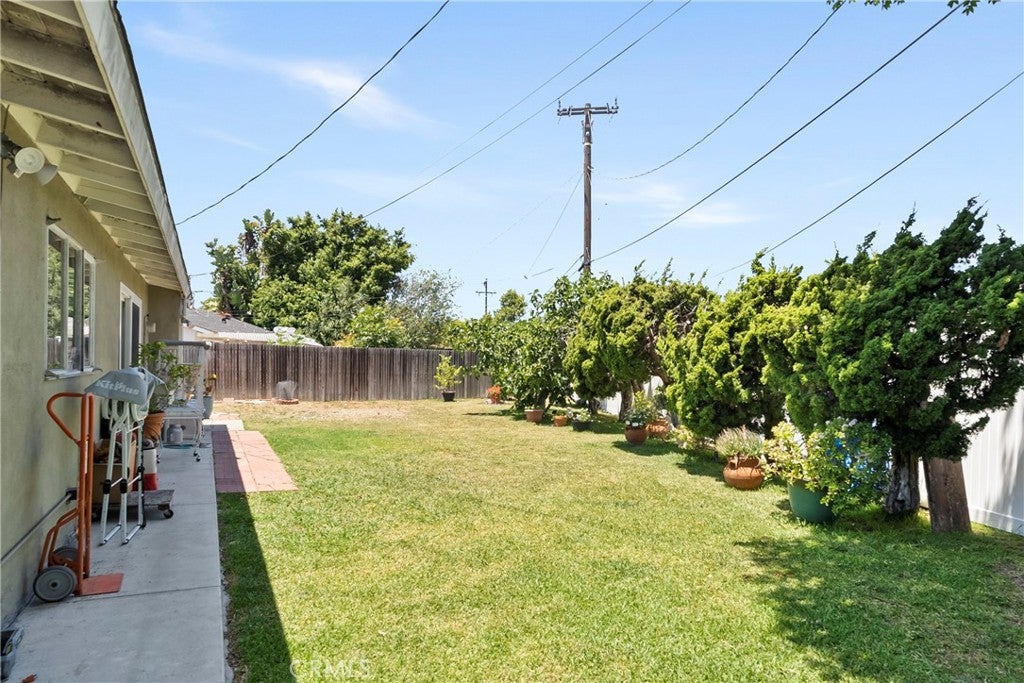 2436 Littleton, Costa Mesa CA 92626 - Photo 33
