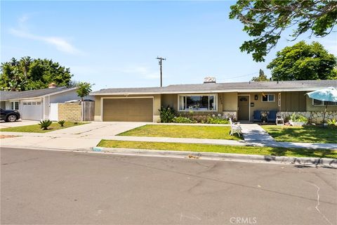 Photo of 2436 Littleton PL, Costa Mesa, CA 92626 (MLS # NP26127417)