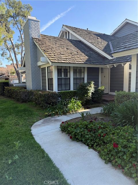 Photo of 7 Onyx, Irvine, CA 92614 (MLS # OC26040235)