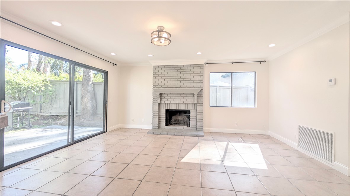 Woods (TW) - Residential Lease