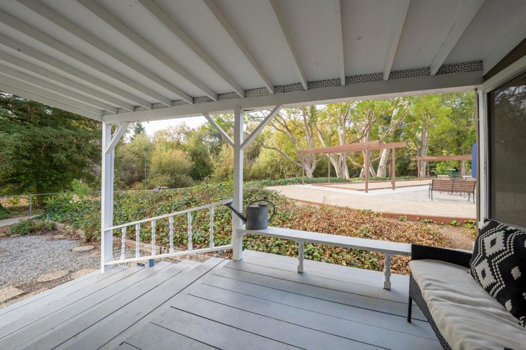 51 Creekside Drive 51