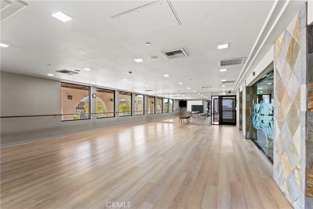 Mission Lakes (34101) - Residential