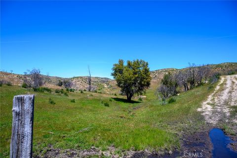 Tiny photo for 2 Huer Huero Road, Creston, CA 93432 (MLS # PI26044669)