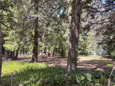 Photo of 0 Cumberland, Lake Arrowhead, CA 92352 (MLS # IG26087287)