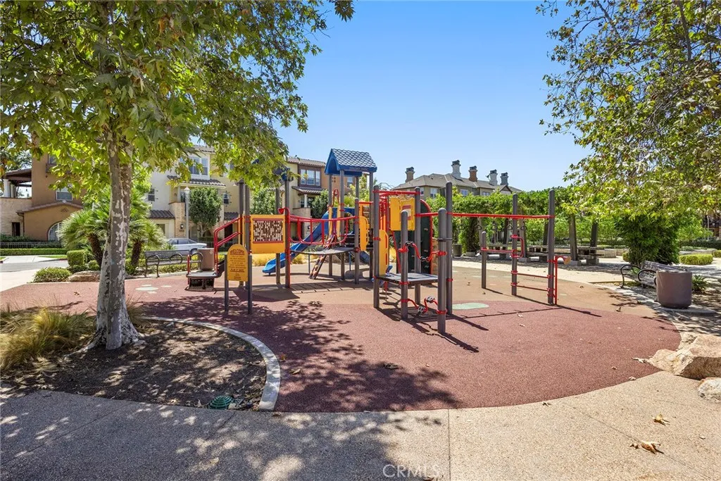 Anaheim, California 92805, United States, 4 Bedrooms Bedrooms, ,4 BathroomsBathrooms,Residential,Active,201818