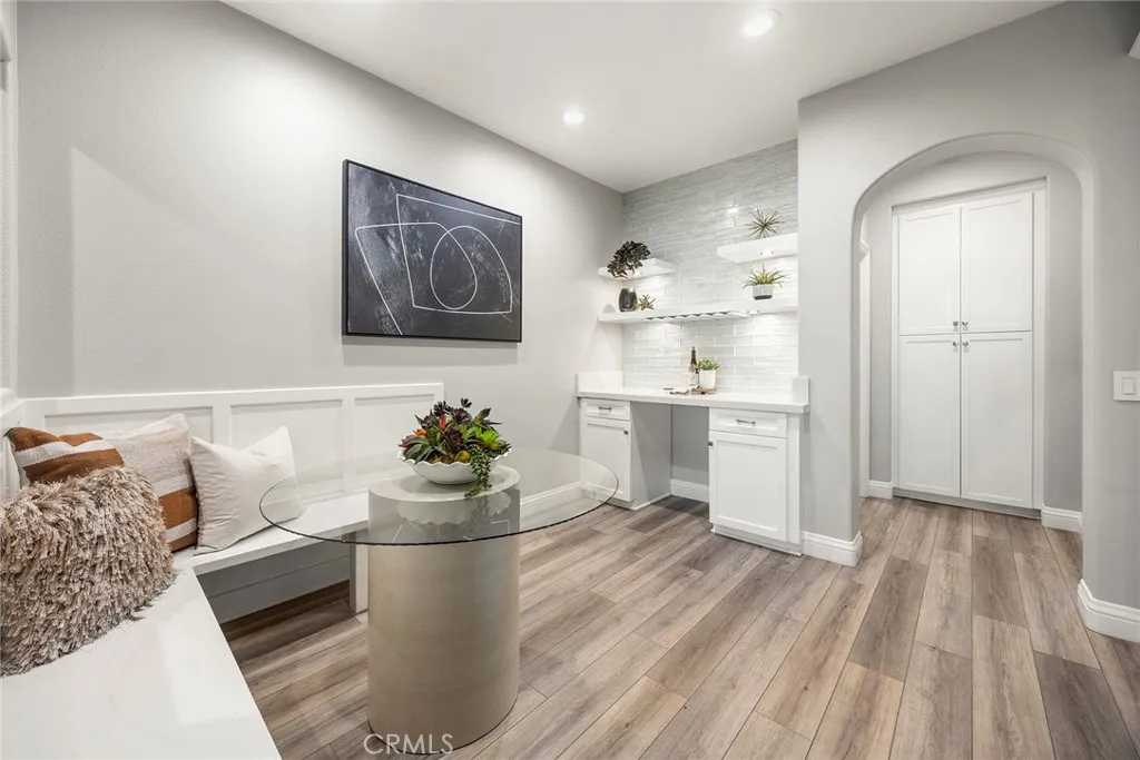 Anaheim, California 92805, United States, 4 Bedrooms Bedrooms, ,4 BathroomsBathrooms,Residential,Active,201818