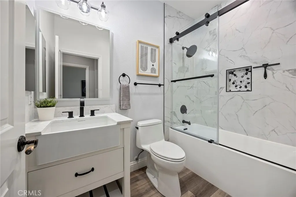 Anaheim, California 92805, United States, 4 Bedrooms Bedrooms, ,4 BathroomsBathrooms,Residential,Active,201818