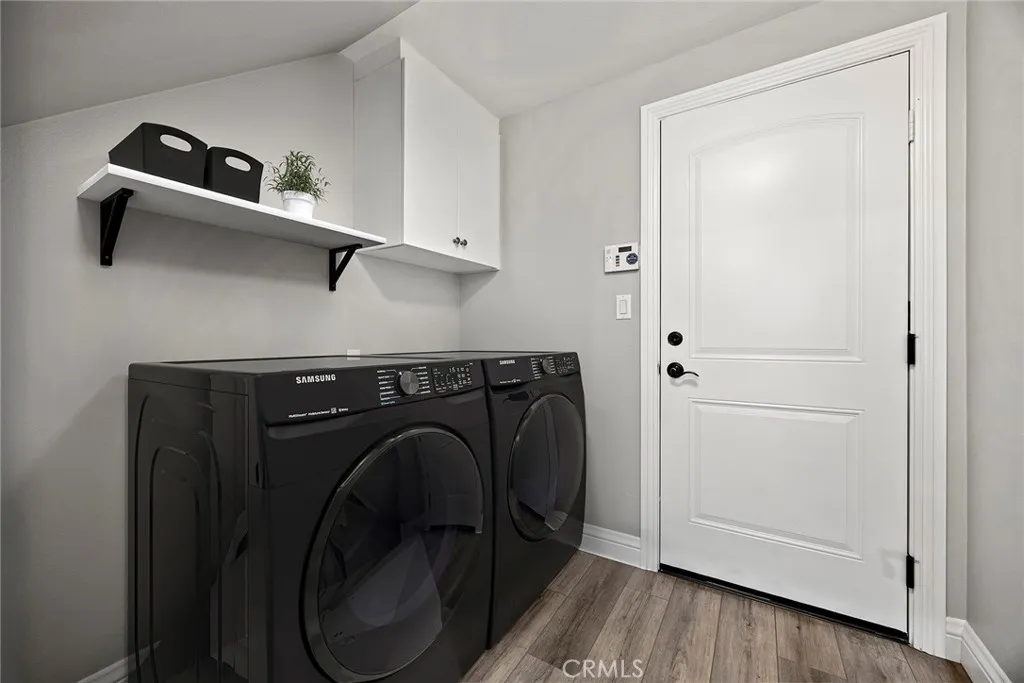 Anaheim, California 92805, United States, 4 Bedrooms Bedrooms, ,4 BathroomsBathrooms,Residential,Active,201818