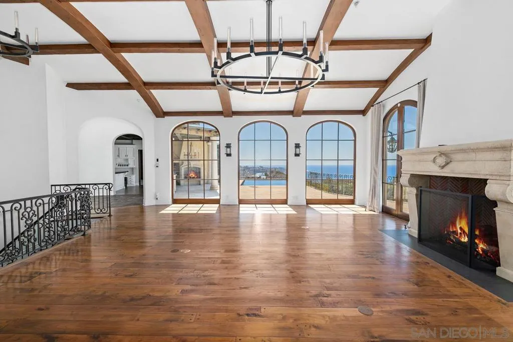 La Jolla, California 92037, United States, 3 Bedrooms Bedrooms, ,5 BathroomsBathrooms,Residential,Active,219863