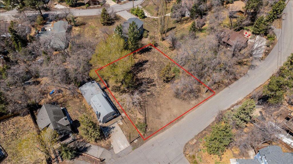 1270 Siskiyou Drive