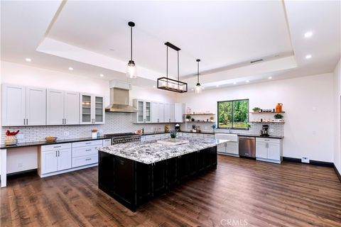 17370 Rodeo Road Lake Elsinore CA 92530