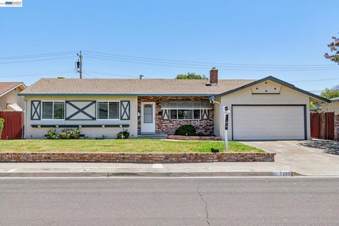 Photo of 7289 Sheffield Ln LN, Dublin, CA 94568 (MLS # 41134904)