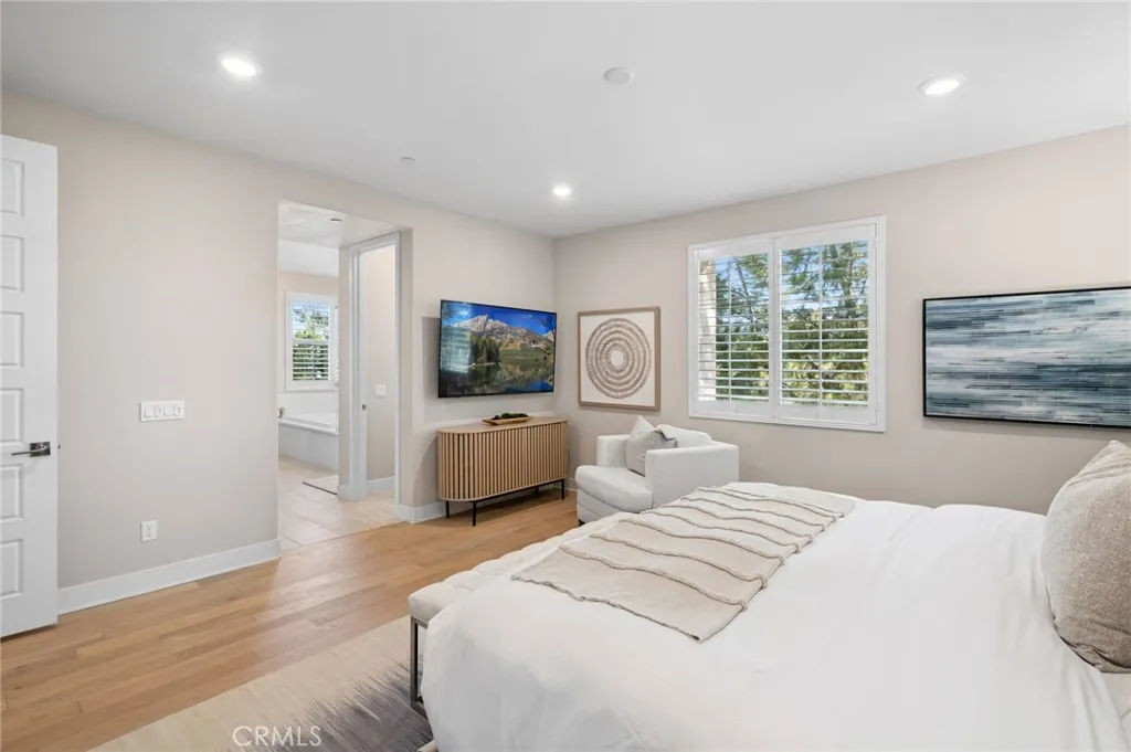 Irvine, California 92618, United States, 4 Bedrooms Bedrooms, ,5 BathroomsBathrooms,Residential,Active,185524