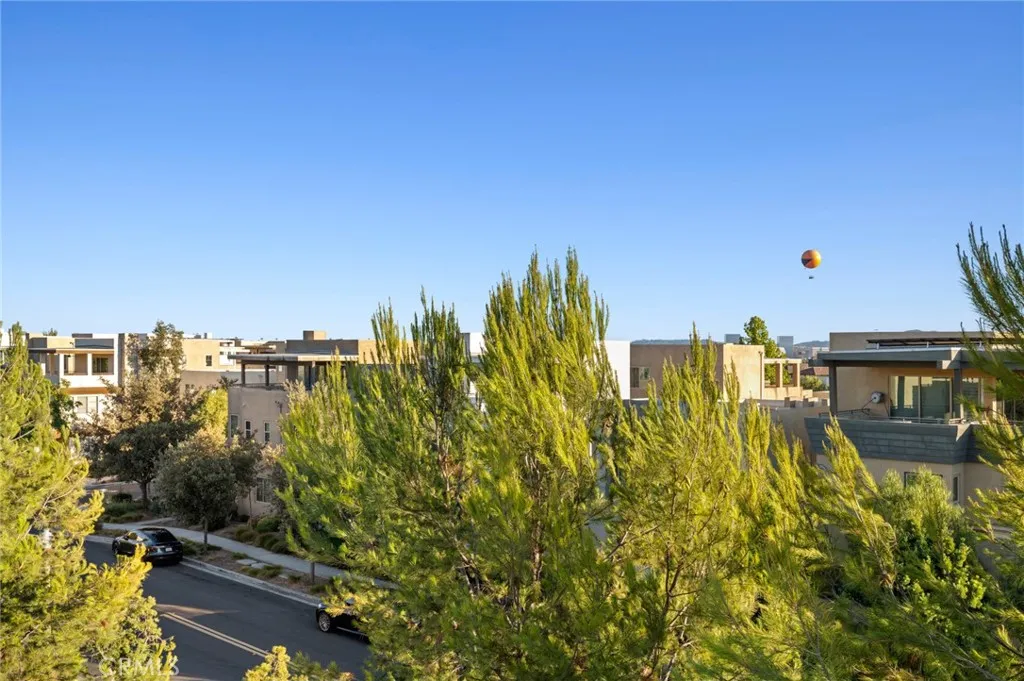 Irvine, California 92618, United States, 4 Bedrooms Bedrooms, ,5 BathroomsBathrooms,Residential,Active,185524